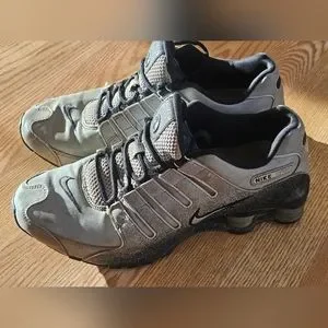 Nike Shox Mens 9.5 2014 Gray Athletic Low Top Running Walking Shoes Sneakers